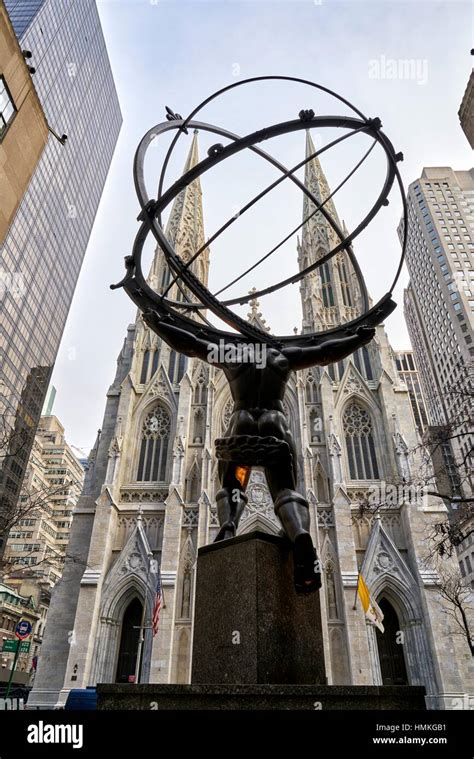 The Atlas Statue In Front Of Rockefeller Center 5th Avenue Stock Photo