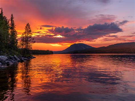 Desktop Wallpaper Sunset Lake Shine Body Of Water Nature Hd Image