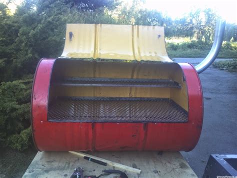 Well it's easier than you think (with the right tools) and the results will not only give you great bbqin' capability but the satisfaction of building something that brings a huge amount of pleasure and excitement to your friends and family. Fresh Off The Cob WE HAVE MOVED!: The Oil Drum BBQ