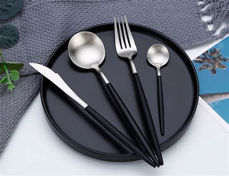 This Metallic Cutlery Set Is All About Style For Your Table