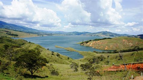 Lago Calima Valle Del Cauca Colombia Imagen And Foto Paisajes Mar Y