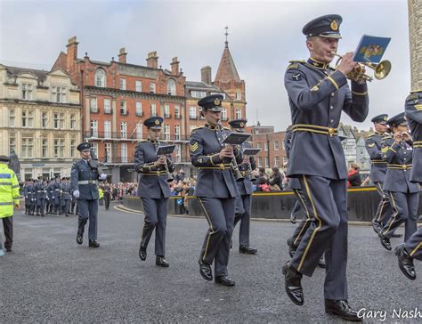 Central Band Of The Raf Changing The Guard At Windsor 16th Flickr