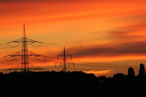 Anda mencari gambar berlari di matahari terbenam, detail gambarnya adalah sebagai berikut:nomor gambar500470938,klasifikasi gambar kreatif,ukuran gambar 5.3 mb,format gambar. Gambar : horison, awan, matahari terbit, matahari terbenam ...