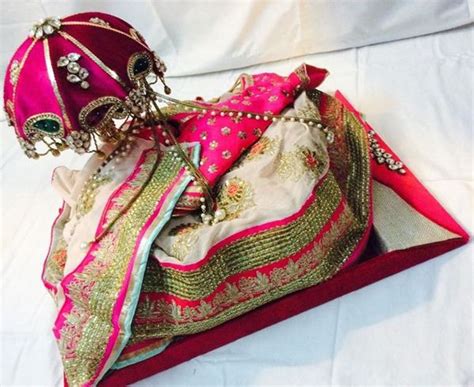 128,000+ vectors, stock photos & psd files. Beautiful Saree Packing Styles | Saree Guide