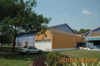 It is located nearby a more famous tennis facility which is the mbpj tennis courts. Kompleks Sukan Kelana jaya