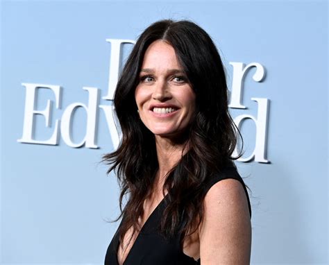 Robin Tunney “dear Edward” Tv Series Premiere In Los Angeles 01 31 2023 • Celebmafia