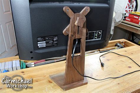 The Carmichael Workshop Make A Diy Monitor Stand For A Smart Tv