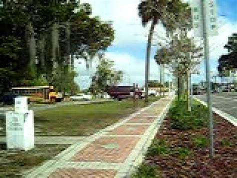 Dec 20, 2018 · december 20, 2018, 3:51 pm severe storms swept across florida on thursday, damaging dozens of homes ahead of the holiday weekend. 5th Ave. Zephyrhills, Florida - YouTube