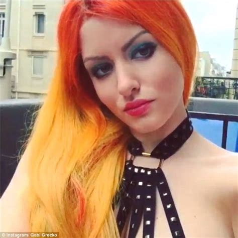 Gabi Grecko Shows Off Cleavage And Toned Tummy In Paris Daily Mail Online