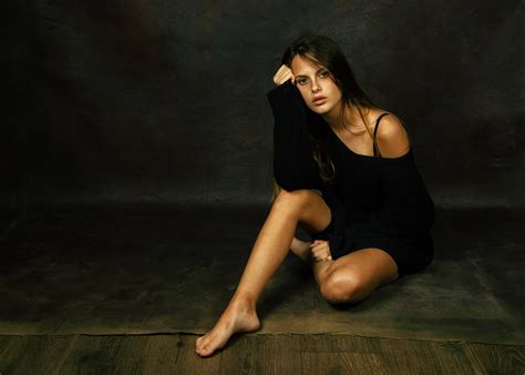 Women Model Brunette Bare Shoulders On The Floor Looking At Viewer