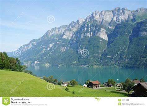 Der See Walensee In Der Schweiz Stockbild Bild Von Hoch Bewaldet