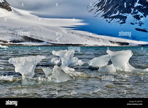 Ice Floes Arctic Hi Res Stock Photography And Images Alamy