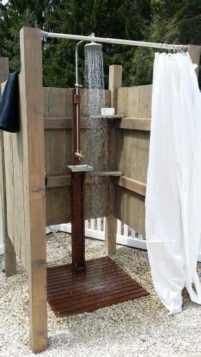 10 Refreshing Outdoor Shower Ideas And Diy Projects