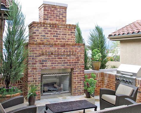 Clay Brick Outdoor Fireplace Summit Brick Coronado With Mortar Smear