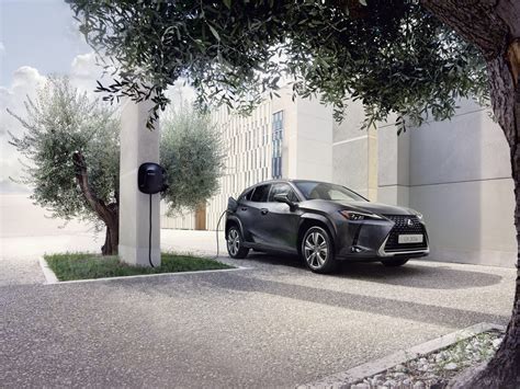 Increased Range New Features For The All Electric Lexus Ux 300e