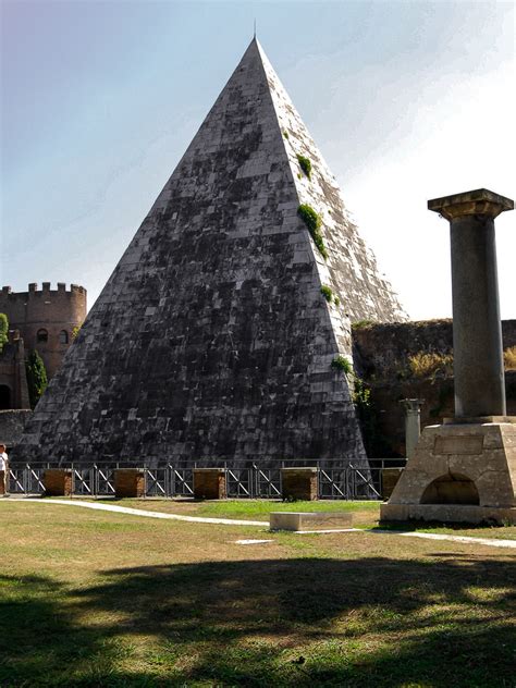 In the popular imagination, pyramids are the. Cestius Pyramide
