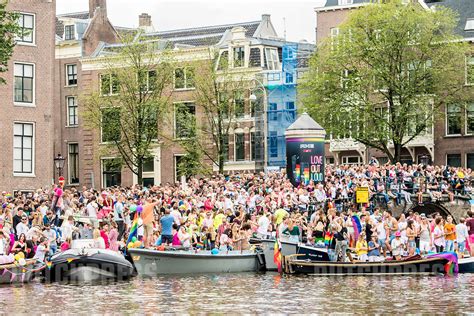 canal parade tijdens de amsterdam gay pride 2019 dutch press photo agency