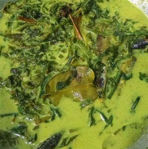 Resep gulai ayam padang, sajian populer yang tidak pernah membosankan. Resep Sayur Pakis Ala Padang (Gulai Pakis) Gurih Nikmat ...