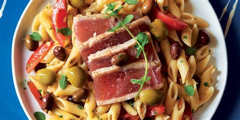 Check spelling or type a new query. Ricetta Pasta fredda con tonno scottato - La Cucina Italiana