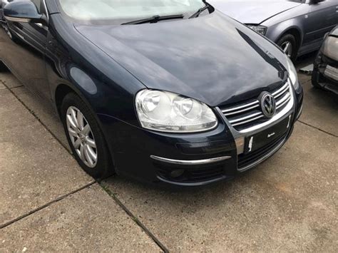 Le ministère a expliqué que la souche avait été identifiée. Gebruikte Volkswagen Golf V Variant (1K5) 1.9 TDI Voorkop ...