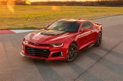 2021 Chevrolet Camaro Zl1 Price Review Ratings And Pictures