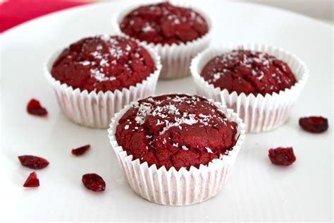 Using a tablespoon measure, spoon 1 tablespoon of muffin batter into the bottom of the 8 prepared wells. GEZONDE RED VELVET MUFFINS | Muffins, Gezond, Recepten gezond