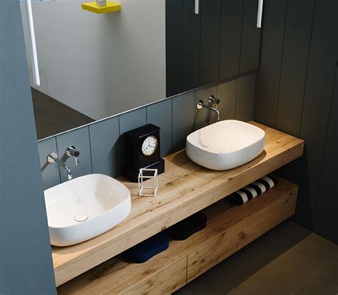 Raffinato, semplice e che esalta la natura. Arredo Bagno legno grezzo rovere antico L 170 cm