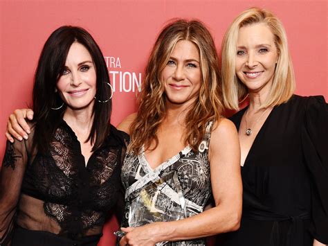 Jennifer Aniston And Courteney Cox Post Throwback Photos For Lisa