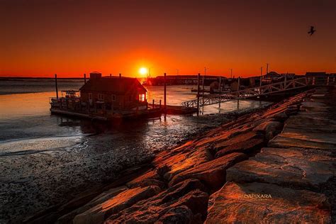 Wellfleet Massachusetts Sunset Sunbeamy Sunset In Wellflee Flickr