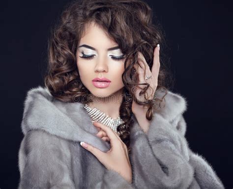winter beauty woman in luxury mink fur coat stock image image of girl elegance 34143321