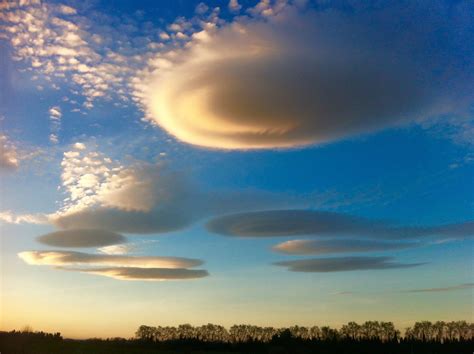 The Most Beautiful Lenticular Clouds I Ever Saw — Steemit