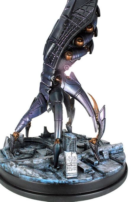 Mass Effect 185 Sovereign Reaper Ship Replica At Mighty Ape Australia