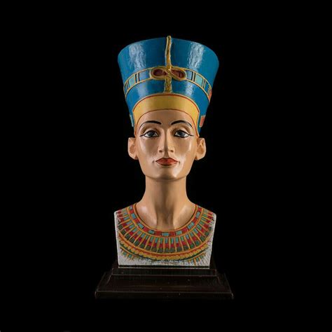 Iconic Bust Of Ancient Egyptian Queen Nefertiti Museum Replica Art