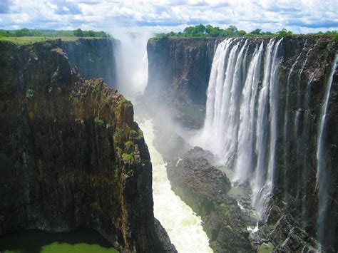 14 Amazing Waterfalls Around The World You Have To Travel To See Artofit