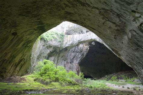 Devetashka The Bulgarian Cave With 70000 Years Of Human