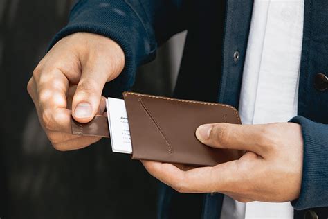 30 Best Minimalist Wallets For Men Of 2021 Hiconsumption