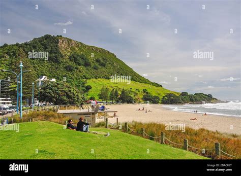 Beach And Promenade Mount Maunganui Bay Of Plenty Region North Island New Zealand Stock