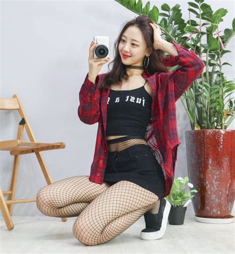 Yves Is Gorgeous Allkpop Forums