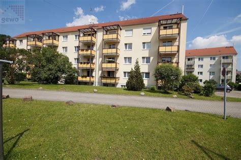 Als kom­mu­na­les woh­nungs­un­ter­neh­men der stadt zwei­brü­cken bie­ten wir ihnen immo­bi­li­en zur ver­mie­tung und zum verkauf. 3-Zimmer-Wohnung // Rabenauer Str. 31, 01705 Freital ...