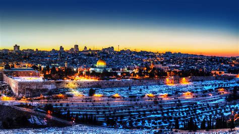 Subscribe to our weekly wallpaper newsletter and receive the week's top 10 most downloaded wallpapers. Photos Israel Jerusalem Winter Night temple Street lights ...