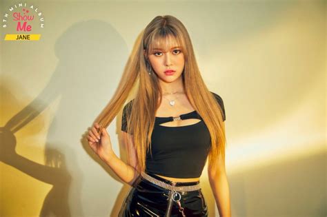 Detailed map of moscow, russia, with street names and building numbers on the web and in the city map of moscow, with points of interest and businesses with ratings, reviews. Momoland - Show Me Teaser Photos 2019 • CelebMafia