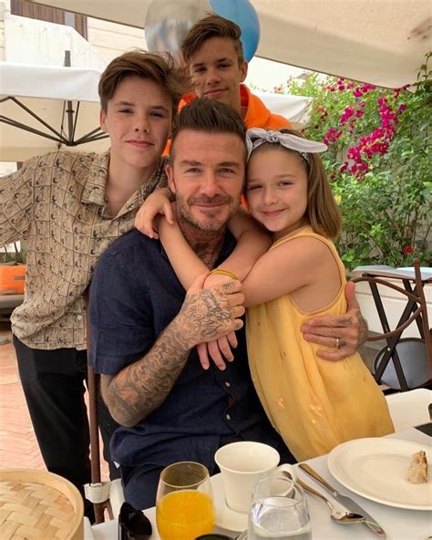 Cute Family Baby Family Family Goals Vic Beckham Harper Beckham Romeo Beckham David
