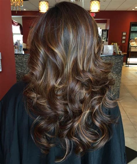 60 Looks with Caramel Highlights on Brown and Dark Brown Hair