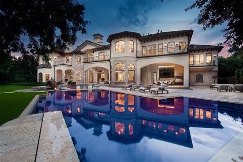 Italian Riviera On Lake Austin Texas Luxury Homes Mansions For Sale