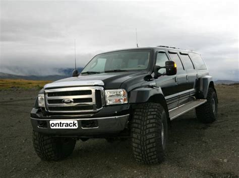 Time To Salute The Ford Excursion The Real Life Canyonero