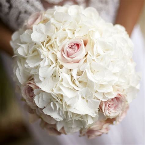 65 Vintage Roses Bridal Bouquet Ideas Vis Wed Hydrangea Bouquet