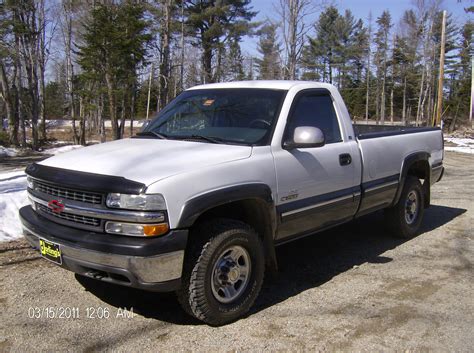 The bar was raised with the introduction of the chevy silverado, and gm bean counters needn't worry about their bonuses at year's end. DAWALL84 2000 Chevrolet Silverado 2500 Regular CabLong Bed ...