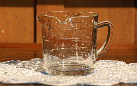 Vintage One Cup Clear Glass Measuring Cup Three Spouts Etsy Glass