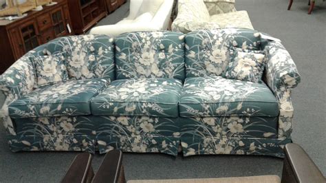 Ethan Allen Blue Floral Sofa Delmarva Furniture Consignment