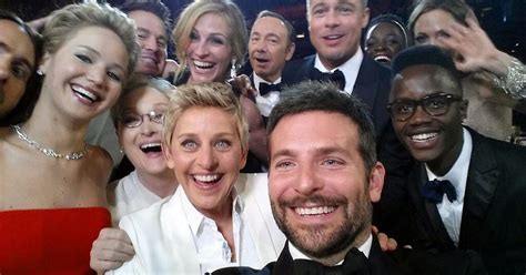 16 Iconic Celebrity Selfies To Celebrate National Selfie Day